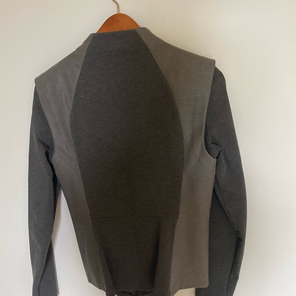 Armani Exchange jacket. Size M - Picture 4 of 4